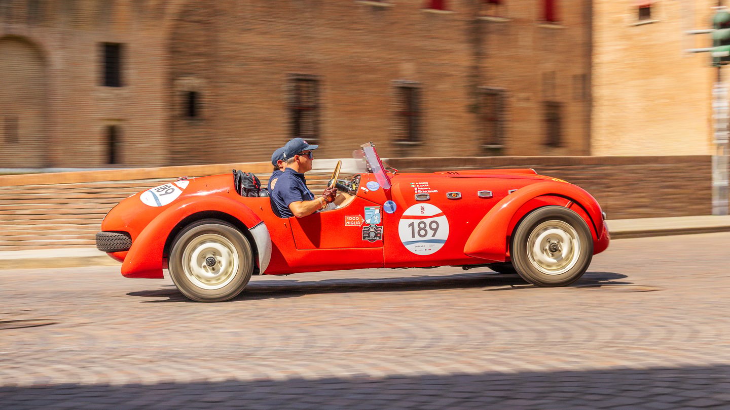 1000 Miglia in Ferrara — photograph 12