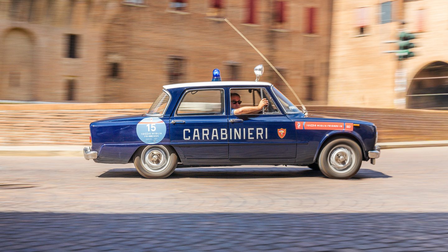 1000 Miglia in Ferrara — photograph 8