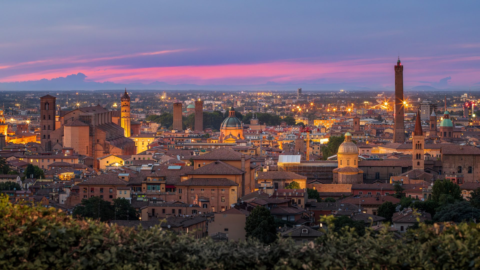 Bolognese Porticoes — travel photograph, Bologna