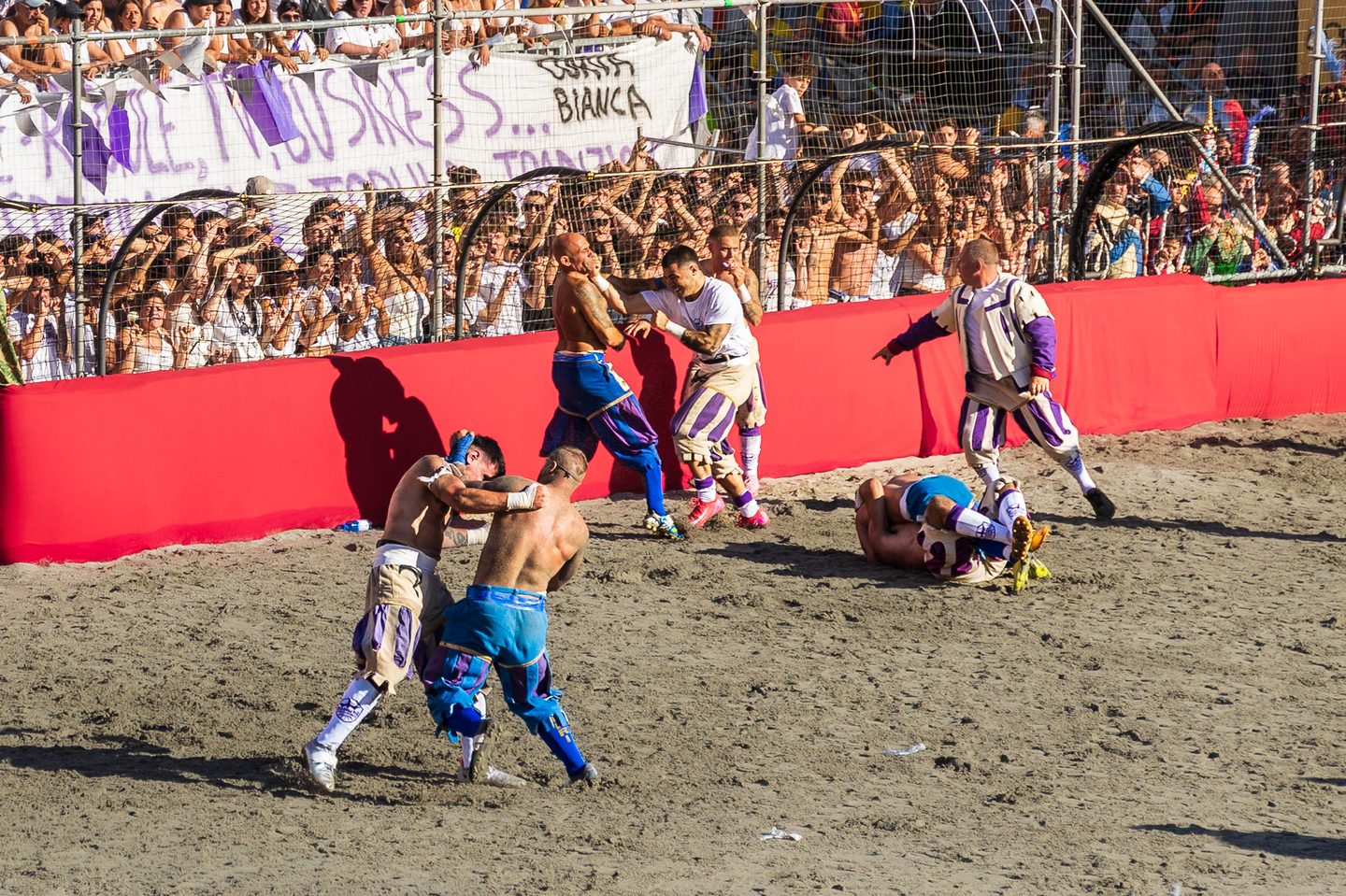 Calcio Storico in Florence — photograph 12